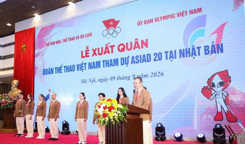 Trưởng Đoàn TTVN Nguyễn Hồng Minh trình bày báo cáo về hoạt động chuẩn bị trước ASIAD 20.