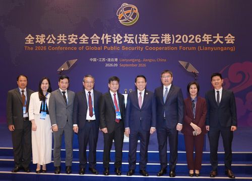 Đoàn đại biểu Bộ Công an Việt Nam tham dự Diễn đàn hợp tác an ninh công cộng toàn cầu Liên Vân Cảng.