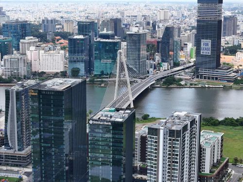 Chuyên gia cho rằng cần làm rõ quyền lợi người mua khi chung cư hết thời hạn, tránh phát sinh rủi ro về tài sản và thanh khoản. Ảnh: Bích Trần