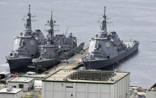  Các tàu hải quân Nhật Bản tại Sasebo, tỉnh Nagasaki, Nhật Bản. Ảnh: Kyodo.