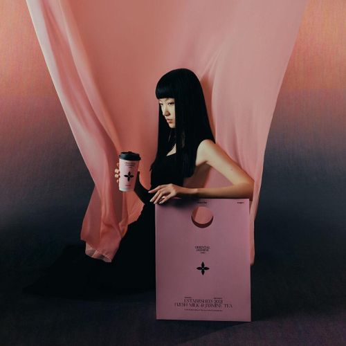 Thương hiệu thời trang cao cấp Louis Vuitton kiện nhãn hàng trà sữa Trung Quốc vì sự trùng khớp về nhãn hiệu hình ảnh. Ảnh: Louis Vuitton, Molly Tea.