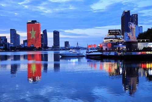 Một góc thành phố Đà Nẵng khi chiều buông