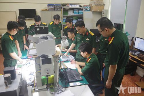 Hoạt động nghiên cứu khoa học tại Viện Tên lửa.