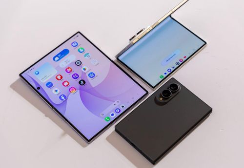 Nếp gấp màn hình trên thiết bị Samsung thế hệ mới nhất đã “vô hình”