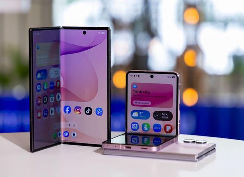 Samsung cho ra đời nhiều sản phẩm smartphone gập