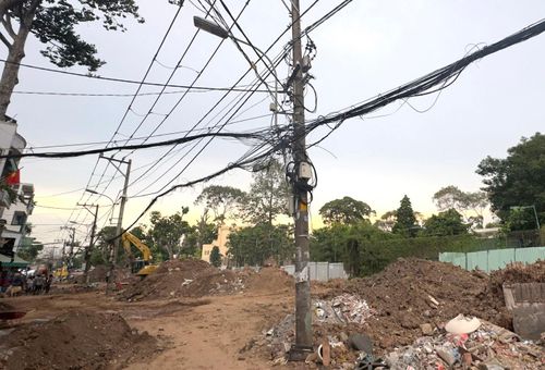 Toàn tuyến có 114/116 trường hợp bị ảnh hưởng đã bàn giao mặt bằng sạch cho đơn vị thi công. Ảnh: ĐÌNH DƯ