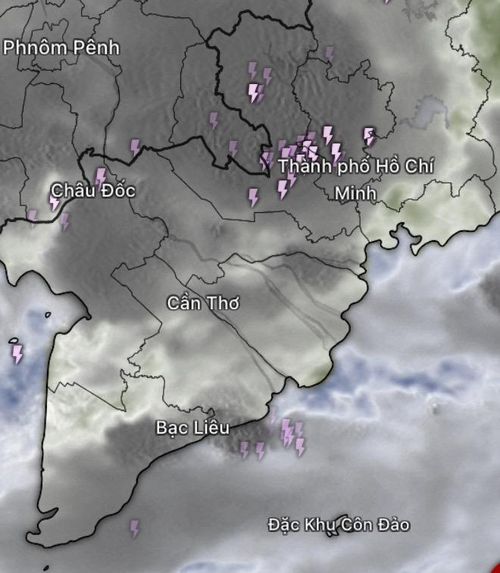  Ảnh mây vệ tinh tại Nam bộ lúc 17 giờ ngày 10-9. Nguồn: WINDY 