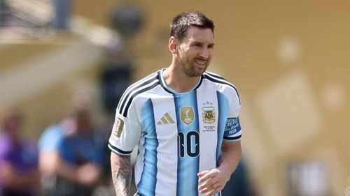 Ở cấp độ đội tuyển, tiền đạo người Argentina ghi 8 bàn, đưa Argentina tiến vào chung kết World Cup 2026.