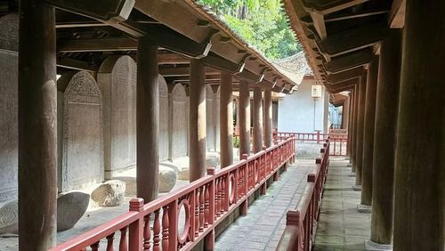 950 năm sau ngày thành lập trường Quốc học đầu tiên, Văn Miếu - Quốc Tử Giám vẫn lưu giữ những câu chuyện thú vị về đạo học.