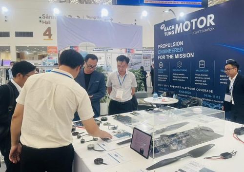 HI-TECH VIETNAM 2026 quy tụ nhiều doanh nghiệp lĩnh vực công nghệ cao, trí tuệ nhân tạo, bán dẫn, robot, phương tiện bay không người lái (UAV) và kinh tế số. (Nguồn: BTC)