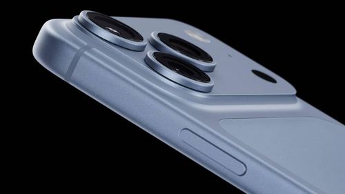 iPhone 18 Pro màu xanh. Ảnh: MacRumors