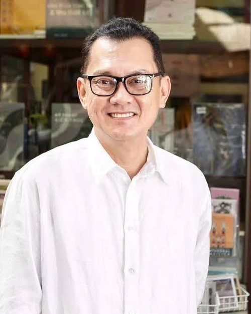 Năm 2026 cũng cho thấy sự đa dạng trong lựa chọn vai diễn của Hữu Châu.