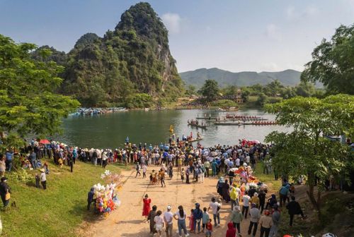 Trong dịp Quốc khánh 2/9, Quảng Trị đón 294 nghìn lượt khách du lịch. Ảnh: Phong Nha - Kẻ Bàng