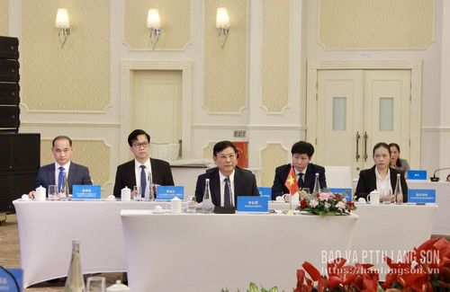 Lãnh đạo Sở Y tế tỉnh Lạng Sơn báo cáo kết quả hợp tác năm 2025