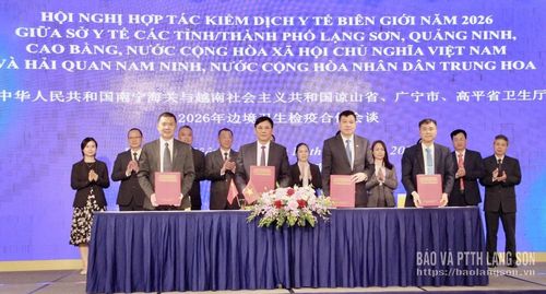 Lãnh đạo Sở Y tế các tỉnh: Lạng Sơn, Quảng Ninh, Cao Bằng (Việt Nam) và Hải quan Nam Ninh (Trung Quốc) ký Biên bản hợp tác kiểm dịch y tế biên giới năm 2026
