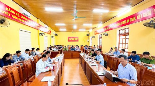 Quang cảnh hội nghị.