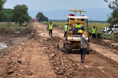 Tuyến đường giao thông nội đồng Gia An - Nghị Đức đang thi công