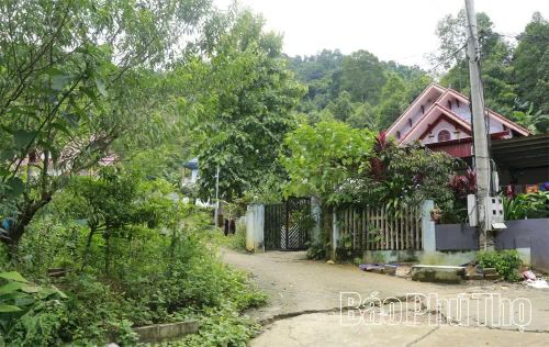 Thôn người Dao Sinh Tàn (xã Khả Cửu) ngày càng trù phú.