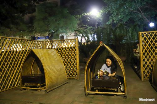 Tour đêm Văn Miếu được tổ chức vào thứ Tư, thứ Sáu, thứ Bảy và Chủ nhật hằng tuần, thường xuyên trong tình trạng cháy vé. Sản phẩm trở thành điểm nhấn của chuỗi hoạt động kinh tế đêm, thu hút du khách trong và ngoài nước. Qua đó, các giá trị văn hóa được “xuất khẩu tại chỗ”, góp phần nâng cao vị thế và sức mạnh mềm quốc gia.