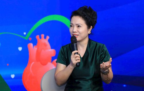 Thạc sĩ Phạm Thị Đào, Trưởng phòng Tư vấn điều phối ghép tạng, Trung tâm Điều phối ghép tạng Quốc gia khẳng định pháp luật và y học không giới hạn độ tuổi đăng ký hiến tạng. Ảnh: Xuân Hải
