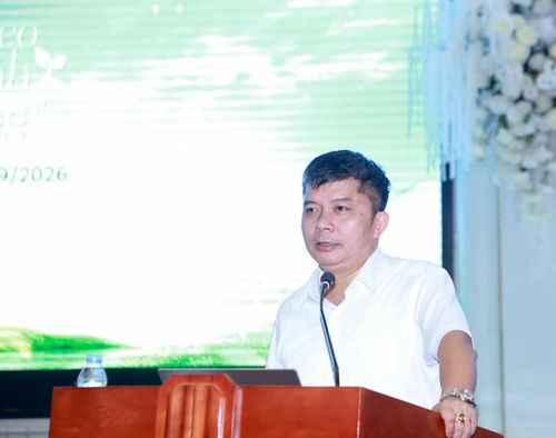Ông Nguyễn Văn Nam, Phó Giám đốc Sở Y tế Nghệ An, phát biểu tại hội nghị tập huấn nhận diện, khám sàng lọc và phẫu thuật cho trẻ em khuyết tật. ẢNH: V. Đồng