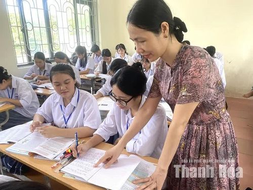 Sự đồng hành và định hướng kịp thời từ giáo viên, giúp học sinh tự tin lựa chọn đúng tổ hợp môn.