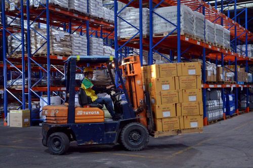 Hoàn thiện thể chế là bước đi quan trọng nhằm mở đường cho logistics phát triển. Ảnh: Trần Nghĩa