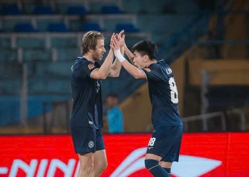 Trong thế thiếu người, Công an Hà Nội FC vẫn đánh bại Thể Công-Viettel 1-0. Ảnh: CAHN