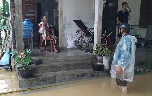 Địa phương lên phương án di dời người dân khi cần thiết. Ảnh: Q.P.