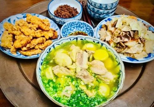Những món ăn từ khoai sọ đều phổ biến dễ làm, lại có hương vị riêng