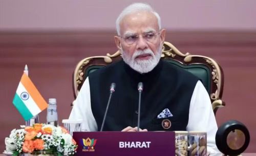 Theo ông Dalela, trong năm qua, các thành viên BRICS đã tìm cách ứng phó với những hệ quả kinh tế từ các thách thức địa chính trị. Khối cũng nhất trí cần phối hợp để duy trì dòng chảy thương mại, chuỗi cung ứng và nguồn cung năng lượng toàn cầu phù hợp với luật pháp quốc tế.