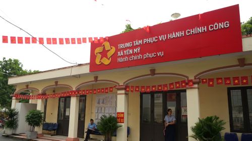Trung tâm Phục vụ hành chính công xã Yên Mỹ được đầu tư khang trang. (Ảnh: Mạnh Khánh/TTXVN)