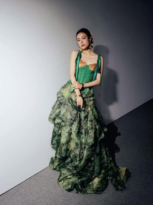 Ngay từ những ngày đầu, những người đứng sau fanpage đã đặt mục tiêu xây dựng một không gian nội dung về Hoàng Thùy Linh theo hướng chỉn chu, đẹp mắt và có tính duy mỹ. 