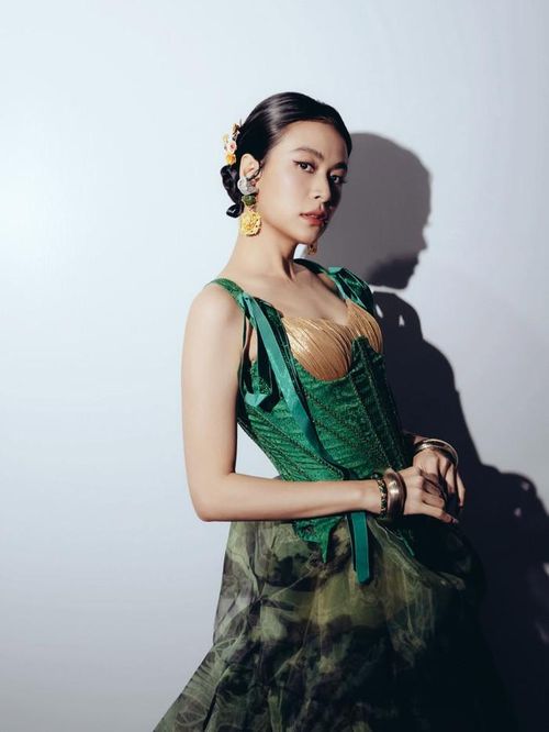 Cuối bài viết, những người hâm mộ đặc biệt gửi lời cảm ơn đến chính Hoàng Thùy Linh - người đã tiếp thêm động lực để họ tiếp tục duy trì fanpage và kết nối những người cùng yêu mến cô. 