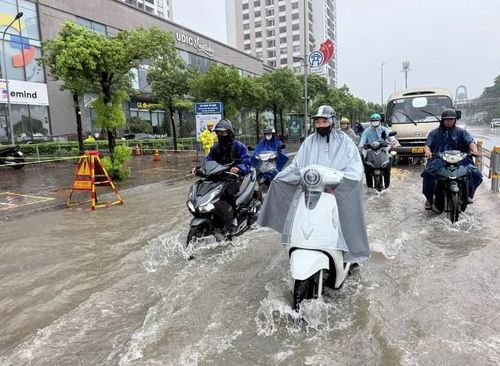 Miền Bắc đang trải qua đợt mưa rất lớn, nhiều khu vực ngập úng. Ảnh: PV