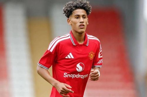 JJ Gabriel muốn Manchester United trao cơ hội ra sân. Ảnh: Reuters