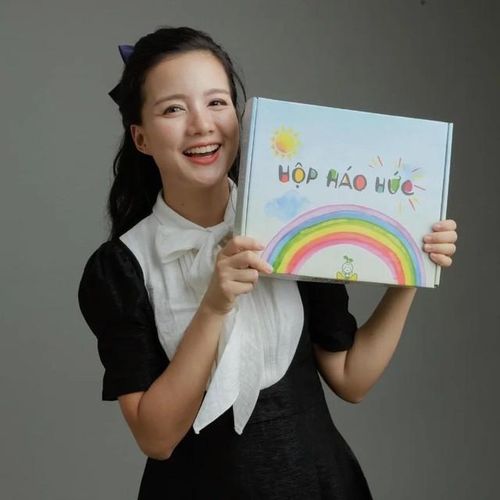 MC Minh Trang là founder trại hè Làng Háo Hức và mô hình giáo dục Hộp Háo Hức.