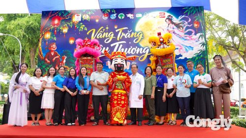 Các đơn vị đồng hành cùng chương trình “Vầng trăng yêu thương”.