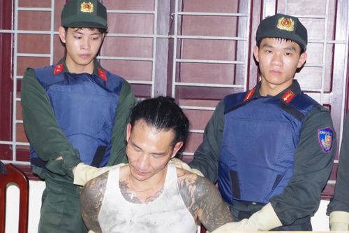 Nguyễn Minh Đức (Đức Cộng) bị lực lượng công an bắt giữ để điều tra về hành vi “Tổ chức sử dụng trái phép chất ma túy”.