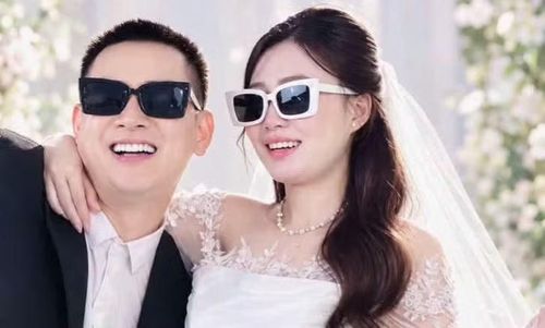 Hoài Lâm và bạn gái tổ chức lễ cưới vào 6/10 tại Vĩnh Long.