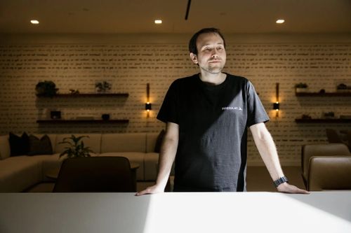 Dan Lahav, CEO Irregular, công ty đánh giá năng lực an ninh mạng tuyên bố đã kiểm soát được tình hình sau vụ "để xống" Gemini. Ảnh: New York Times.