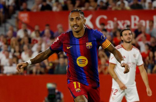Raphinha ghi 12 bàn sau 7 vòng La Liga, vượt thành tích 11 bàn của Messi sau cùng số trận ở mùa 2017/18.