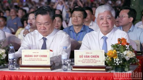 Đồng chí Đỗ Văn Chiến, Ủy viên Bộ Chính trị, Phó Chủ tịch Thường trực Quốc hội dự lễ khai mạc.