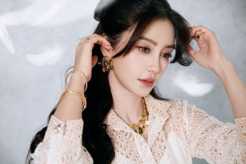 Hiện chưa có căn cứ đáng tin cậy để khẳng định Angelababy đã tái hôn hoặc chuẩn bị tổ chức đám cưới lần hai.