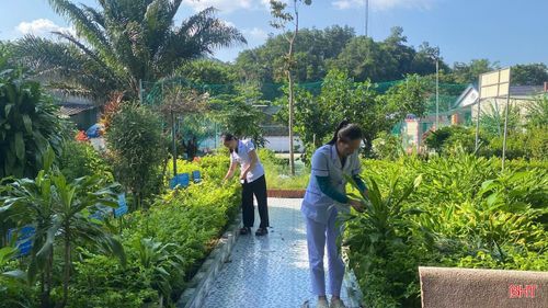 Xây dựng cơ sở y tế xanh - sạch - đẹp - an toàn và không khói thuốc sẽ góp phần mang đến sự tin tưởng, thoải mái cho người bệnh.