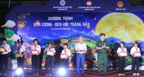 Ngôi trường giữa núi rừng không chỉ mở ra một môi trường học tập mới mà còn gửi gắm sự quan tâm đối với giáo dục vùng biên giới Việt - Lào, nơi những con đường đến trường của học sinh vẫn còn nhiều gian khó. Bởi vậy, đêm Trung thu năm nay với các em càng thêm đặc biệt.