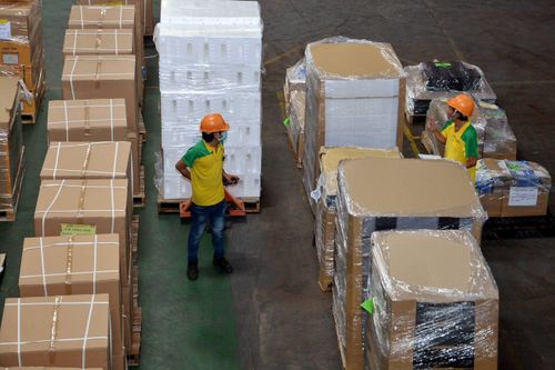 Cần xây dựng giải pháp theo dòng hàng để giảm chi phí logistics. Ảnh: Văn Nghĩa