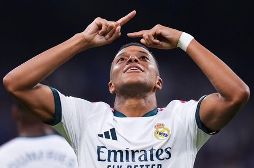 Mbappé rời Nike sau hai thập kỷ gắn bó, lựa chọn đối tác đồng hành mới. Ảnh: Manu Fernandez.