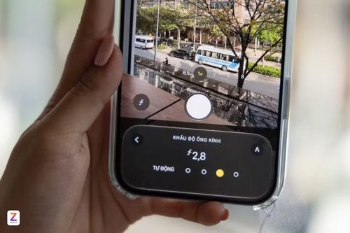 Khả năng zoom của iPhone 18 Pro vẫn còn khoảng cách so với những smartphone dẫn đầu ở hạng mục này. ( Ảnh: Xuân Sang/Znews)