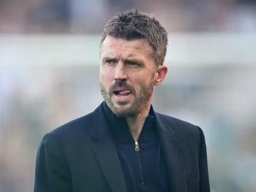 HLV Michael Carrick chịu sức ép sau khởi đầu thất vọng của Man Utd tại Ngoại hạng Anh. Ảnh: Shutterstock Editorial.